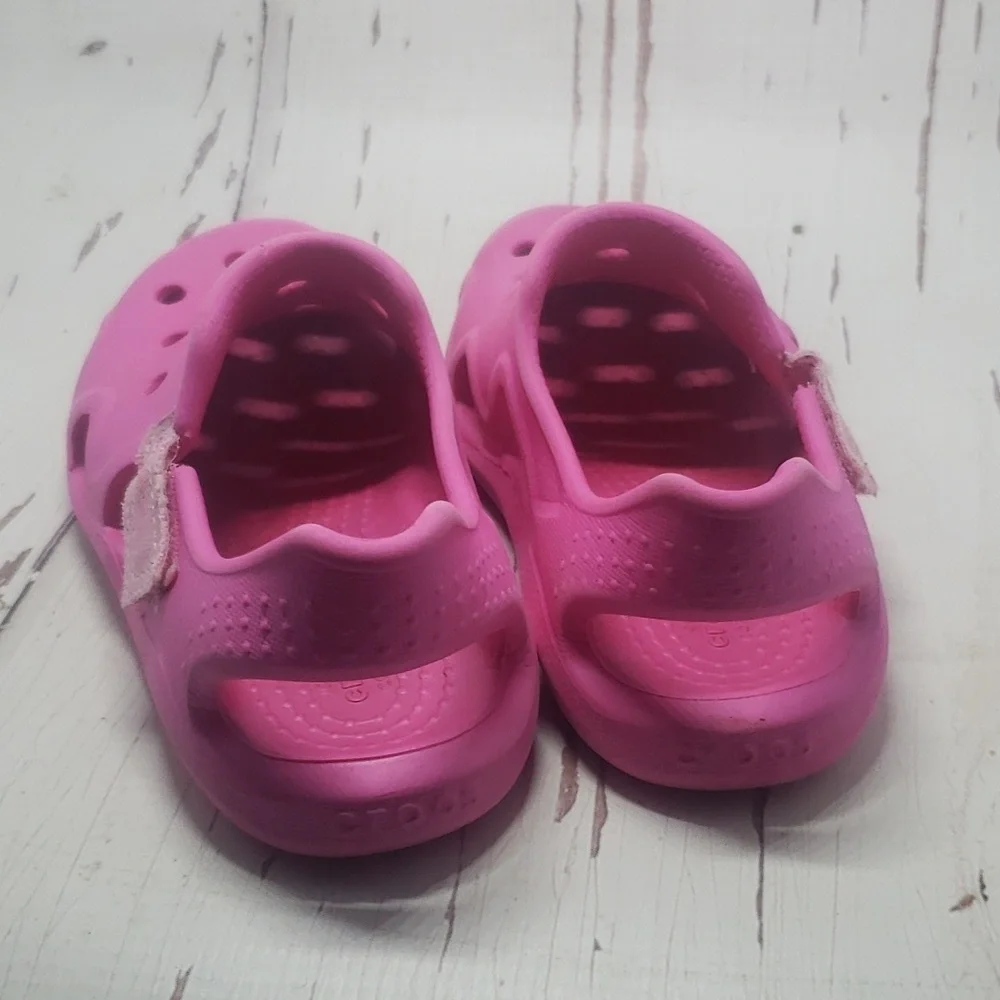 Crocs 11 pink youth sandals flats loafers